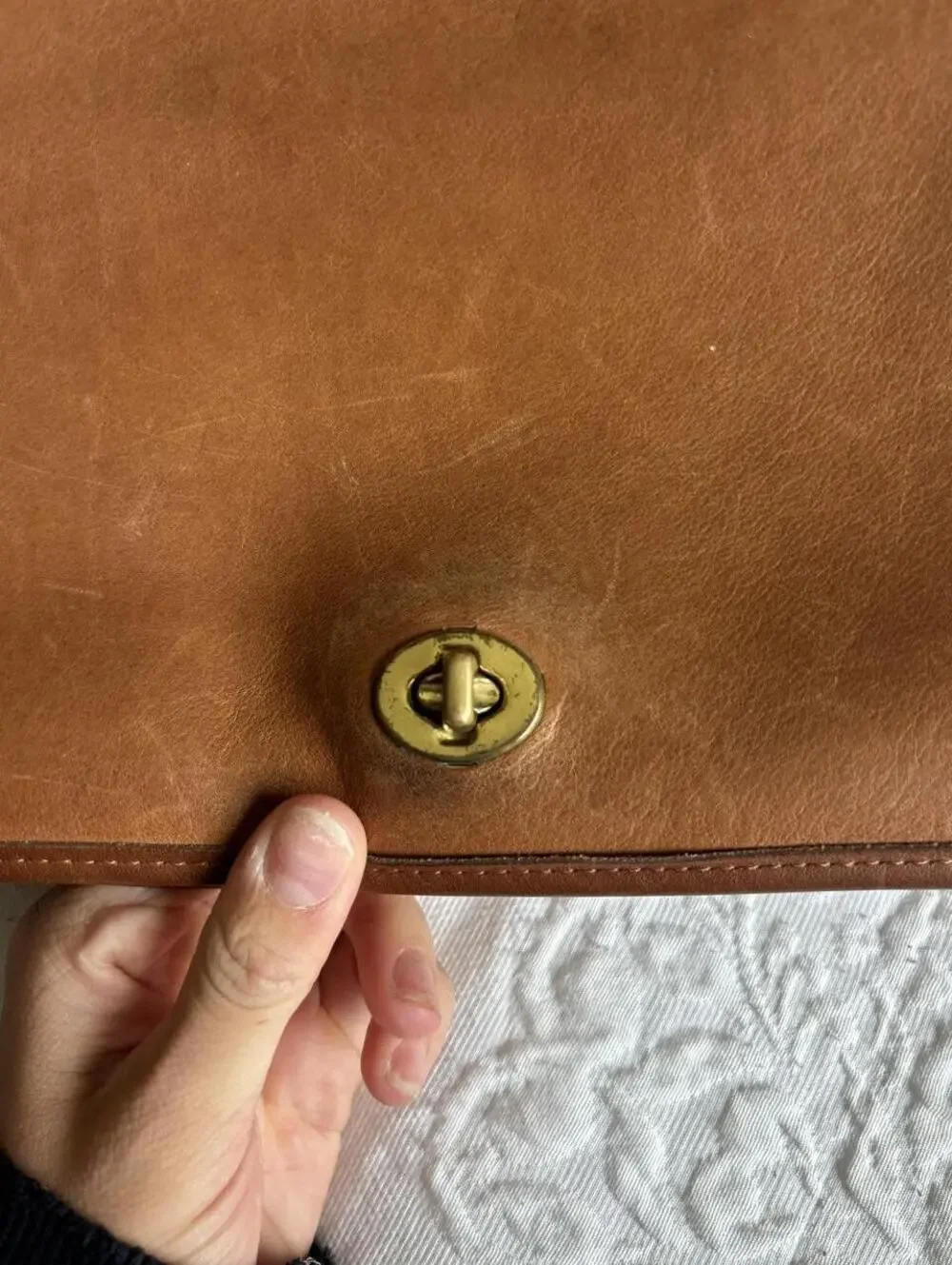 Vintage Coach Ridgefield Flap Crossbody Bag - British Tan  Style 9812